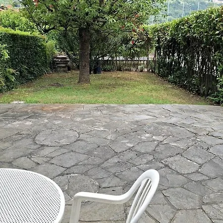 Сasa de vacaciones House Lesa